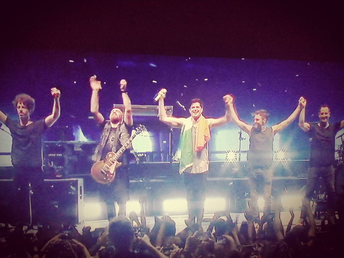 vitalba76's tweet photo. #TheScriptLiveDublin #SunsetsandFullMoonsTour @thescript @GlenOfThePower @TheScript_Danny epic!Thanks for the livestream ๐ https://t.co/2OB6SVYOc5