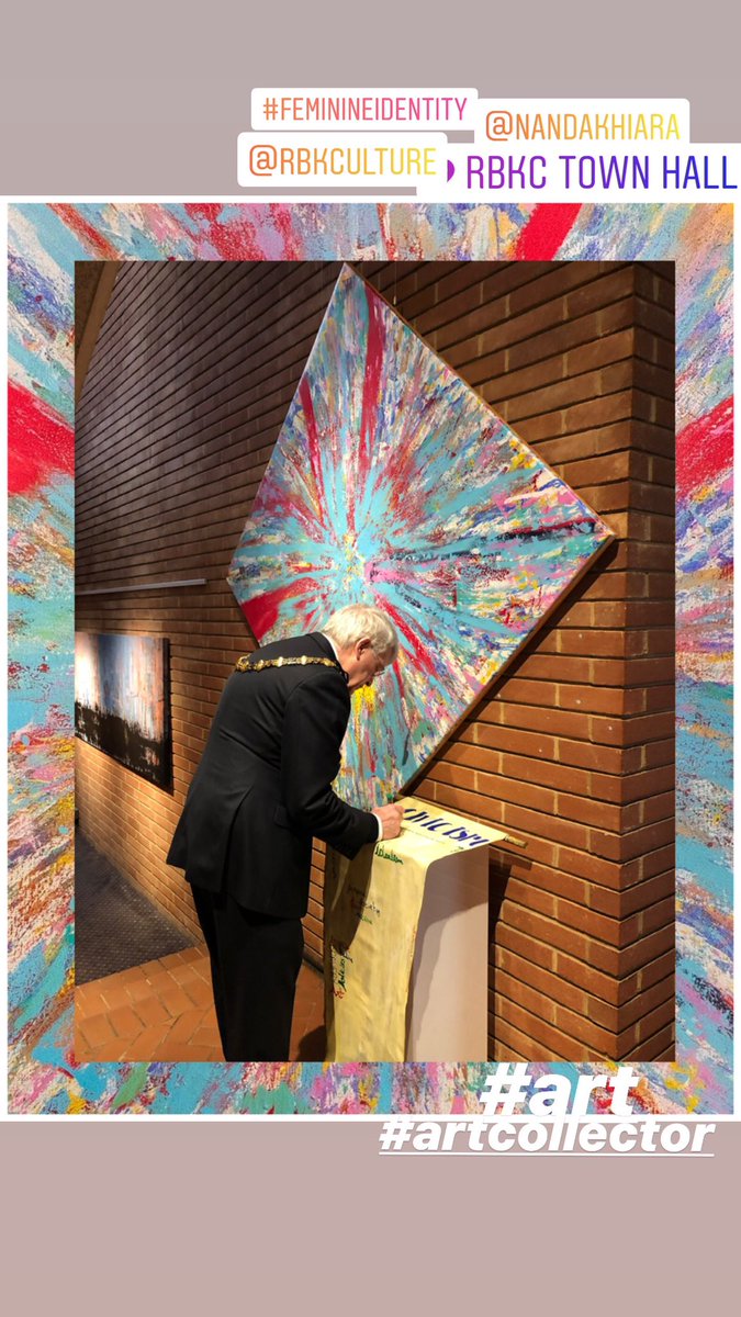 NandaKhiara's tweet photo. #Feminine #Identity celebrating women in art - talk on abstract art  Civic Gallery to celebrate #IWD2020 With Female #Artist from #rbkc Thank you Mayor Will Pascall for thoughts on #civicism  &amp; Curator Damian Rayne #art #abstractart #women #artislife #civicism #artislife https://t.co/YDW1CgrCmn