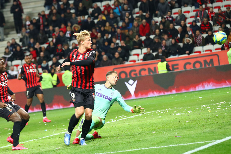 Vous êtes plutôt 59e ou 93e minute ? 

#OGCNASM