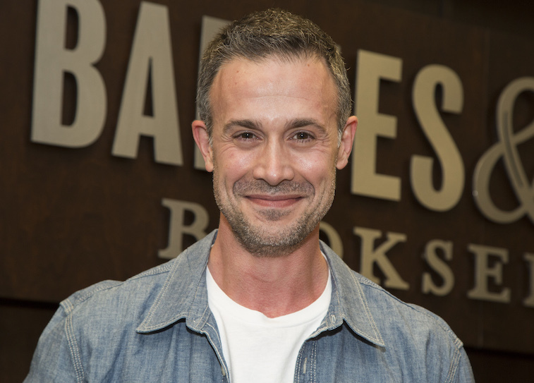 Happy Birthday Freddie Prinze Jr.!!  