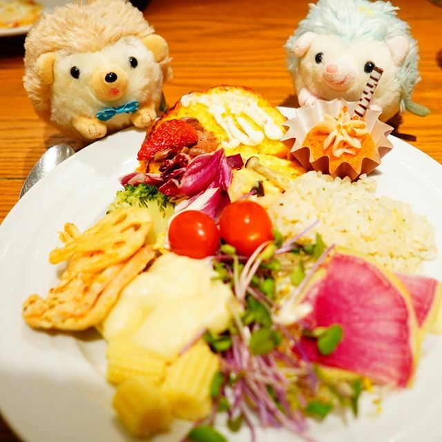7fj's tweet photo. ハリネズミどんと晩ご飯(・ω・)ﾓｸﾞﾓｸﾞ https://t.co/zrYFRAtz1x https://t.co/eXmdJriE3A