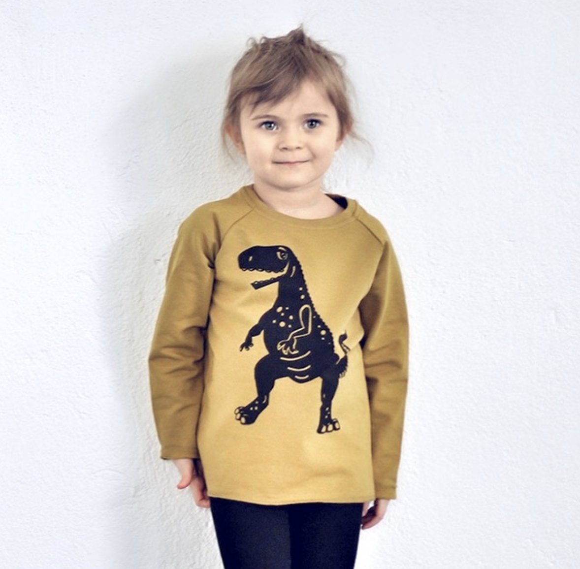 ForMyLittleLady's tweet photo. 【DADAMORA】エストニア初の子供服ブランド。0-10歳を対象にしています。シンプルミニマルなデザインで、可愛いアニマル柄が特徴的。
#リボン #ヘアクリップ #海外子供服 #キッズコーデ #ヘアアレンジ #キッズヘアアレンジ #ヘアアクセサリー
#ForMyLittleLady https://t.co/hqMIukoBVA
