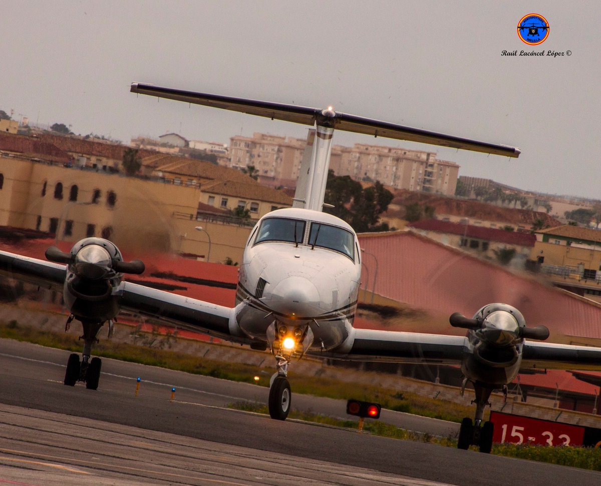 SpottersMelilla's tweet photo. Face to face y al #Lima1
@Beechcraft Be-200 King Air EC-MUP de Eliance/Urgemer Canarias.
.
.
Foto📸: Raúl Lacárcel López
@ivancp25 https://t.co/EQ6WLZjwTq