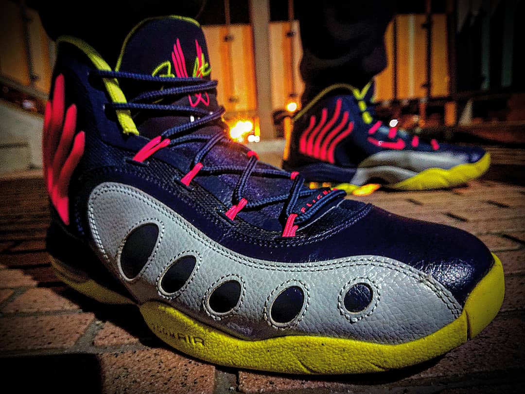 MARVINKICKS0603's tweet photo. NIKE
SONIC FLIGHT
#バッシュを履いて外へ出よう
#バッシュを履いて外に出よう
#nike
#sonicflight
#garypayton
#nba #kicks #sneaker #basketballshoes #shoes #basketball #バッシュ https://t.co/jOAVKMV5Fx