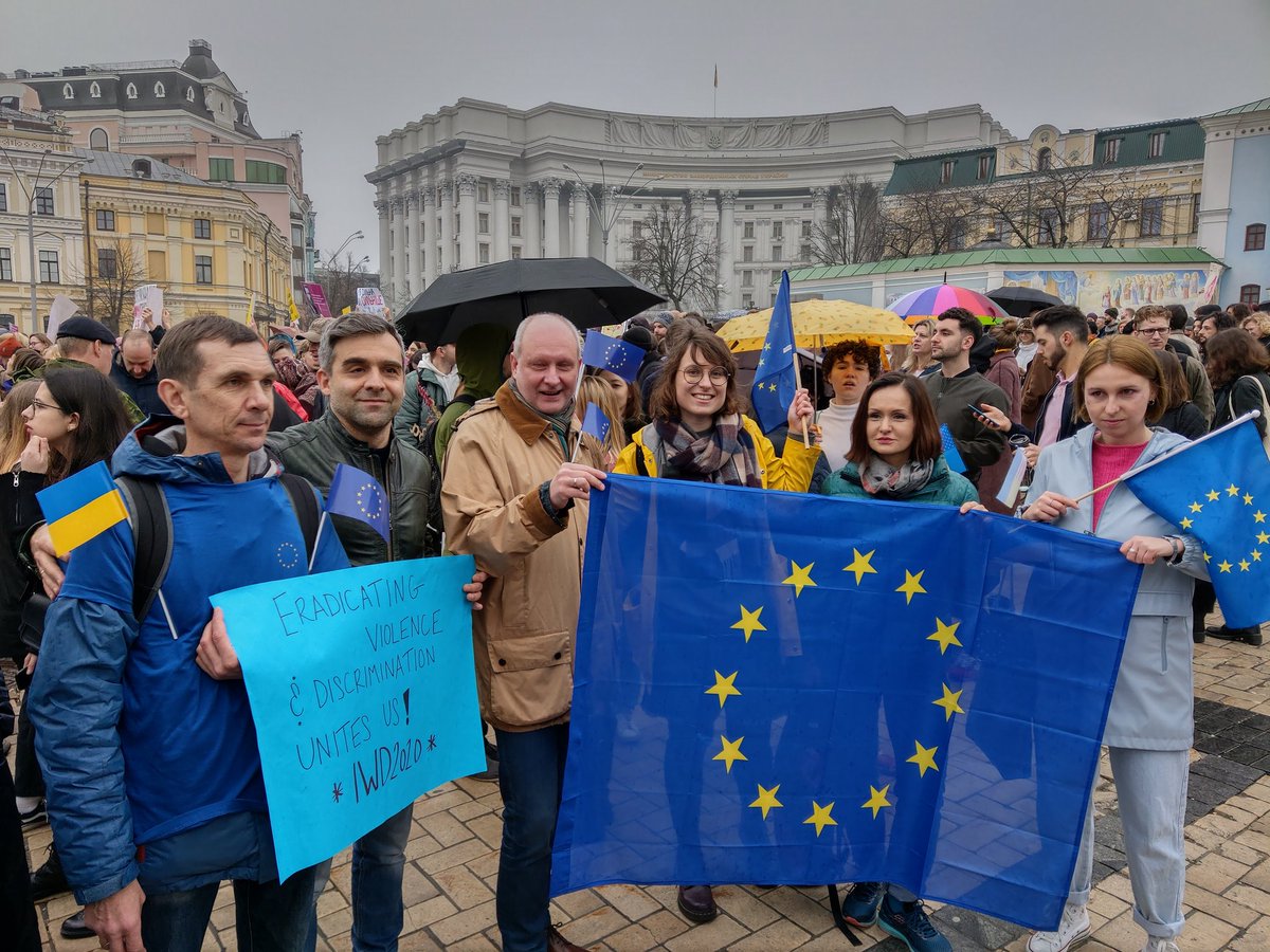 MattiMaasikas's tweet photo. The #EU, Member States, women Ambassadors and of course many, many Ukrainians are prepared for the Women's March in Kyiv. https://t.co/t1XqXUNxpJ