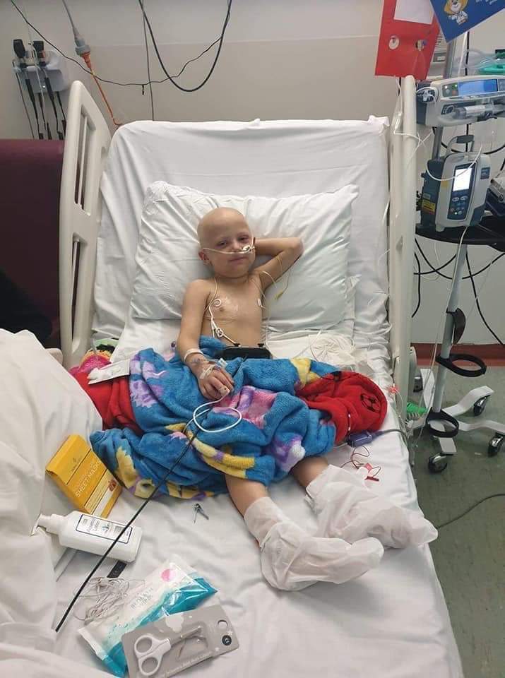 LukeWebster94's tweet image. Hi, can I just ask everyone to take a few minutes out to read this 
Alfie was a amazing young forest fan, he beat cancer not just once but 3 times, but unfortunately his little body couldn't take any more and his lung stopped working, last night alfie closed his eyes for the 1/2