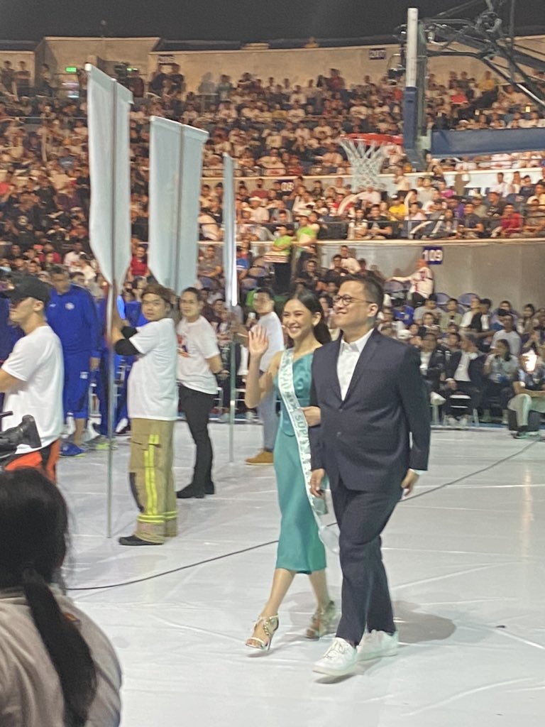 itseuniceyu's tweet photo. Mrs. Guidicelli in the house 🙌🏻❤️ Blooming!! 😍 #pbaopening #pba https://t.co/MFX7QRv0mf