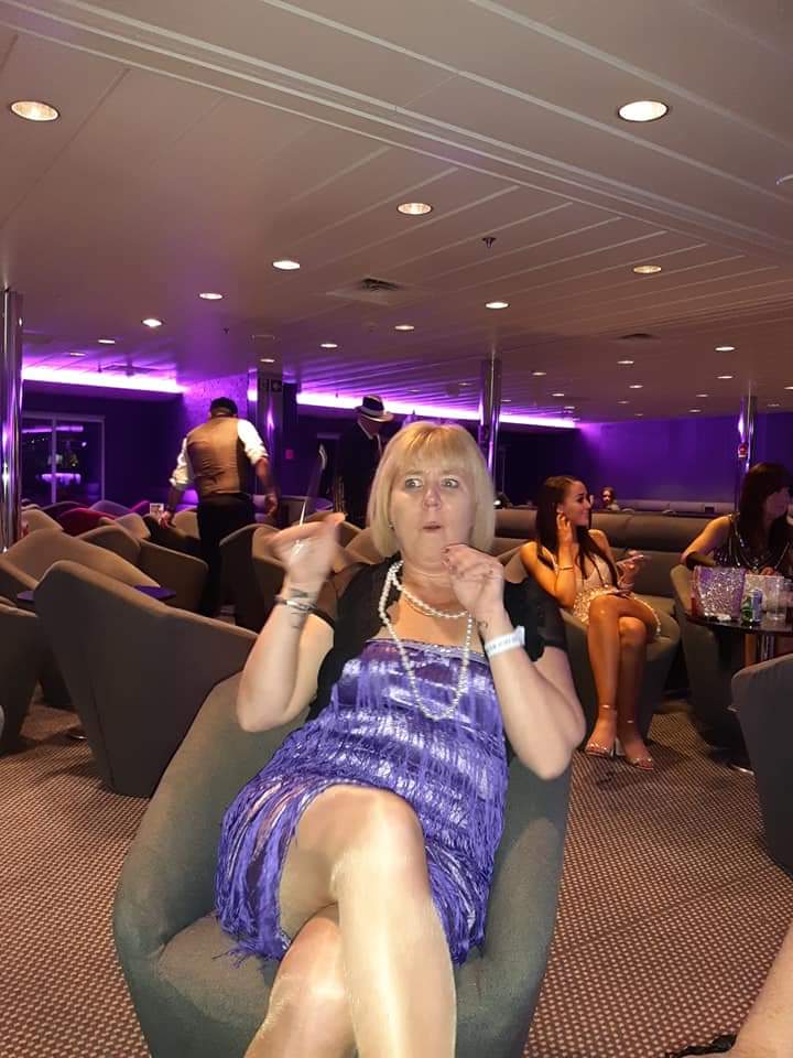 nickij27's tweet photo. #boogieontheboat 💃💃🍻🍻🥂🍻 https://t.co/8wwf5WalJ7