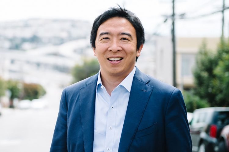 clickthatfollow's tweet photo. Can we get @AndrewYang and any asian doing this since @MSNBC supposedly, didn't know who He was for an entire year and a half?
#YangGang
#DemocraticPrimary
#MSNBC
#WhereIsAndrewYang
#WhoIsAndrewYang
#flippedtheswitch https://t.co/m12eIr1pcZ