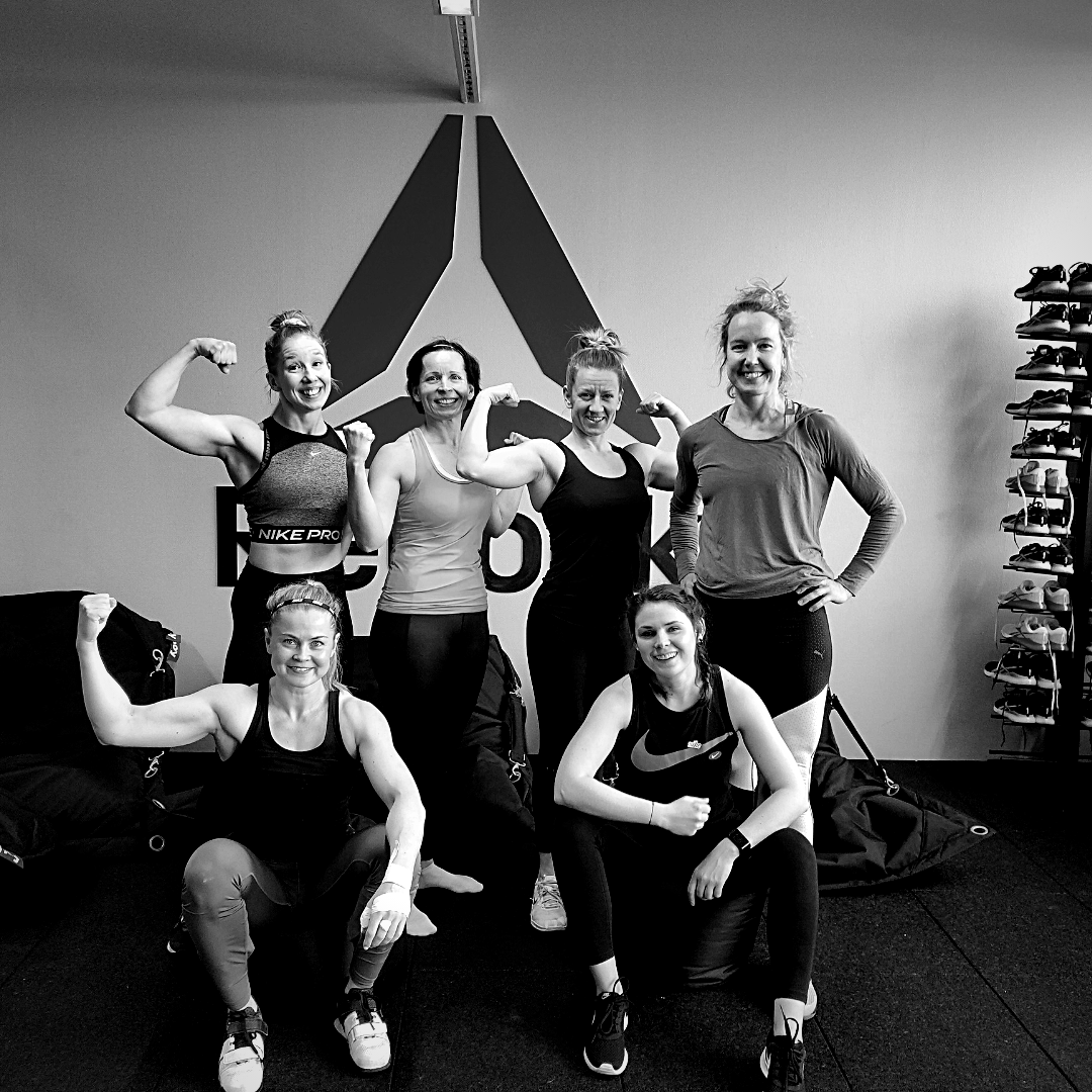 CultFitHelsinki's tweet photo. Happy International Women's Day to all the amazing ladies at our gym and our social media followers! ⁣
⁣
Our gym is full of such smiley and strong girls like them!💪⁣ ⁣
⁣⁣
#internationalwomensday⁣⁣
#womensday⁣⁣
#girlswholift⁣⁣
#crossfitcentralhelsinki⁣⁣
#mygymcfch https://t.co/DDFKmu9xLD