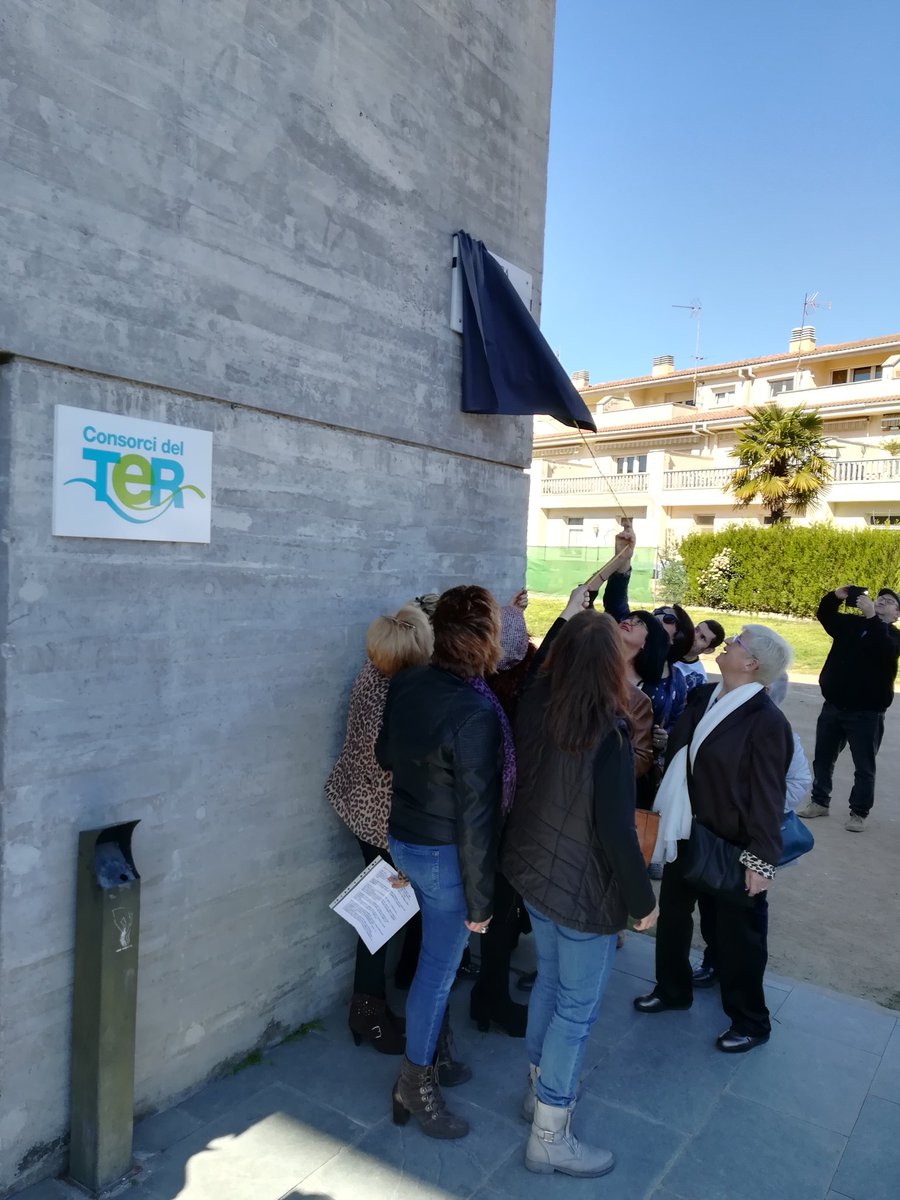 museudelter's tweet photo. Inaugurada la #PlacadelesDonesdelTer! #Manlleu https://t.co/u9yOkERqCH