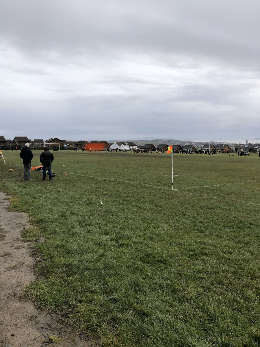 Jon_Hobbs_'s tweet photo. I’d love to see @WelshRugbyUnion and local councils come together and make grassroots rugby pitches more accessible. Another week of not being able to get near the pitch to watch my boy play (in red) @RCTCouncil @cardiffcouncil @BBCScrumV @BBCWales @BBCSport @ITVRugby @ITVWales https://t.co/q8s7toQjnr