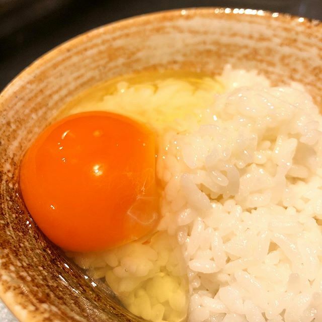 CARBONオープンしました‼️ 『TKG』

ぷりぷりの卵です🤤👏✨ 日曜日のCARBONはゆっくりしています🍷
是非デートなどでご利用下さい🤗✨ #carbon_tokyo
#隠れ家バー