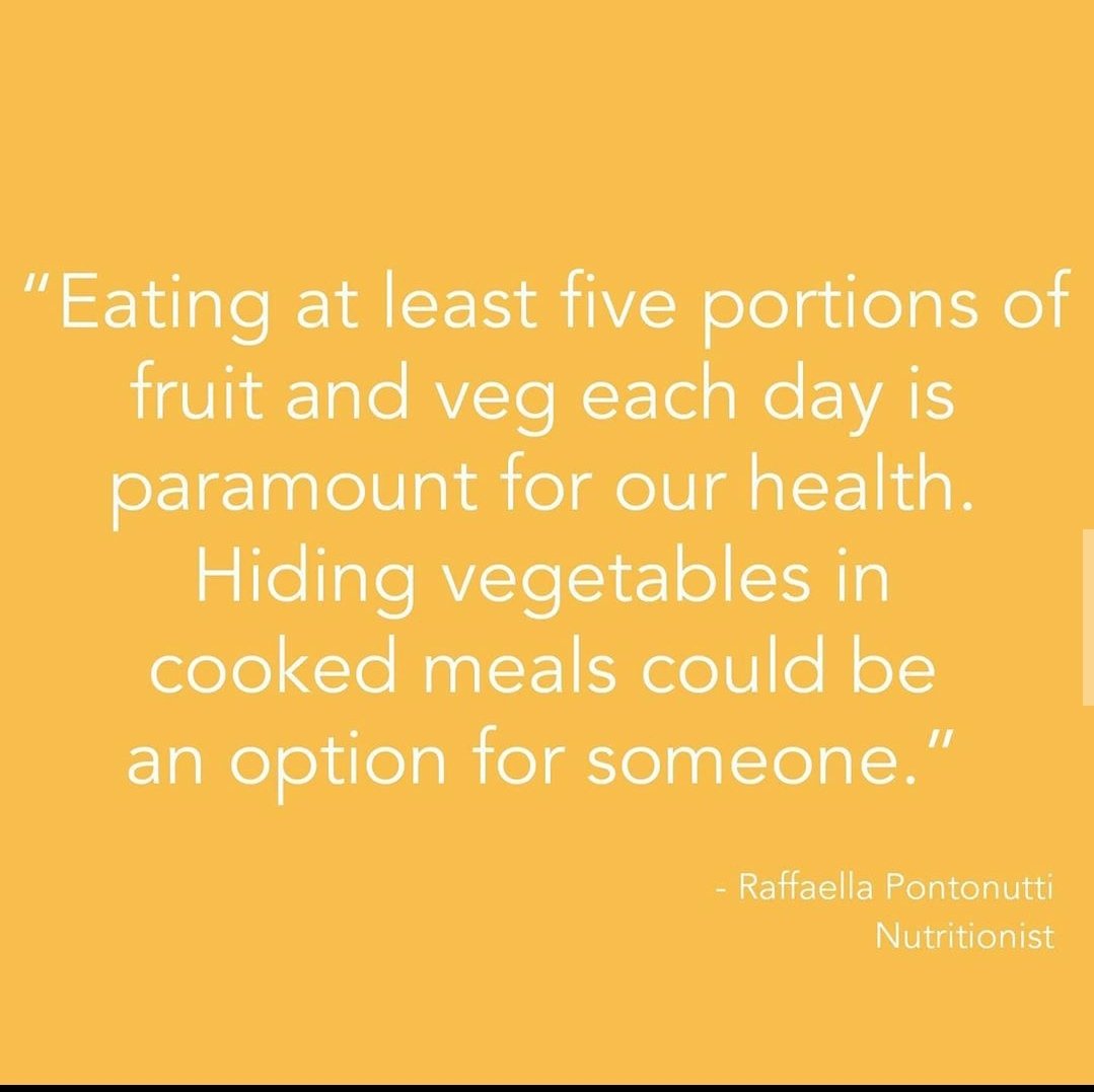 PauseMagT's tweet photo. Do you eat five portions of fruit and veg every day?🤔

It's important for our health! Nutritionist Raffaella Pontonutti recommended a secret way to reach that goal🕵️‍♂️🍎🥕

#pause #pausemagazine #fruit #veg https://t.co/3pO3GX3naS