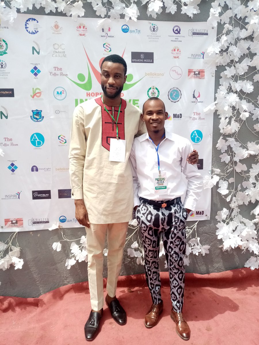 MosesFestus3's tweet photo. Together with a Team of Amazing Great Leaders from #ZeeLearningAnnex at the event. #prenuershitch2020 https://t.co/nSivNEZ4SU