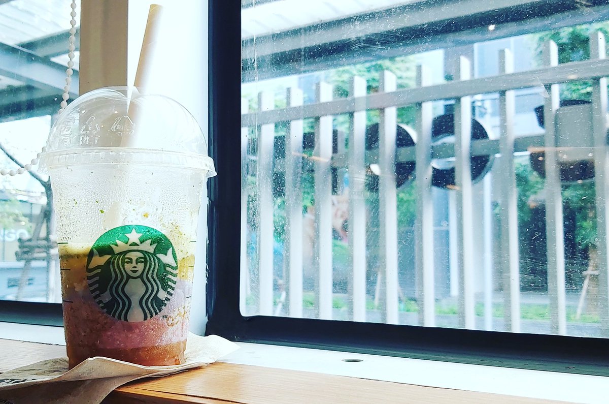 😅 ดื่มกาแฟคนเดียวมันเหงา
😋 มาดื่มกับเราหน่อยมั้ยเธอ
😍 ไม่ได้อ่อยน่ะเอ่อ...แต่อยากให้เธอนั้นมา❤️️ https://t.co/JJyOEImggA