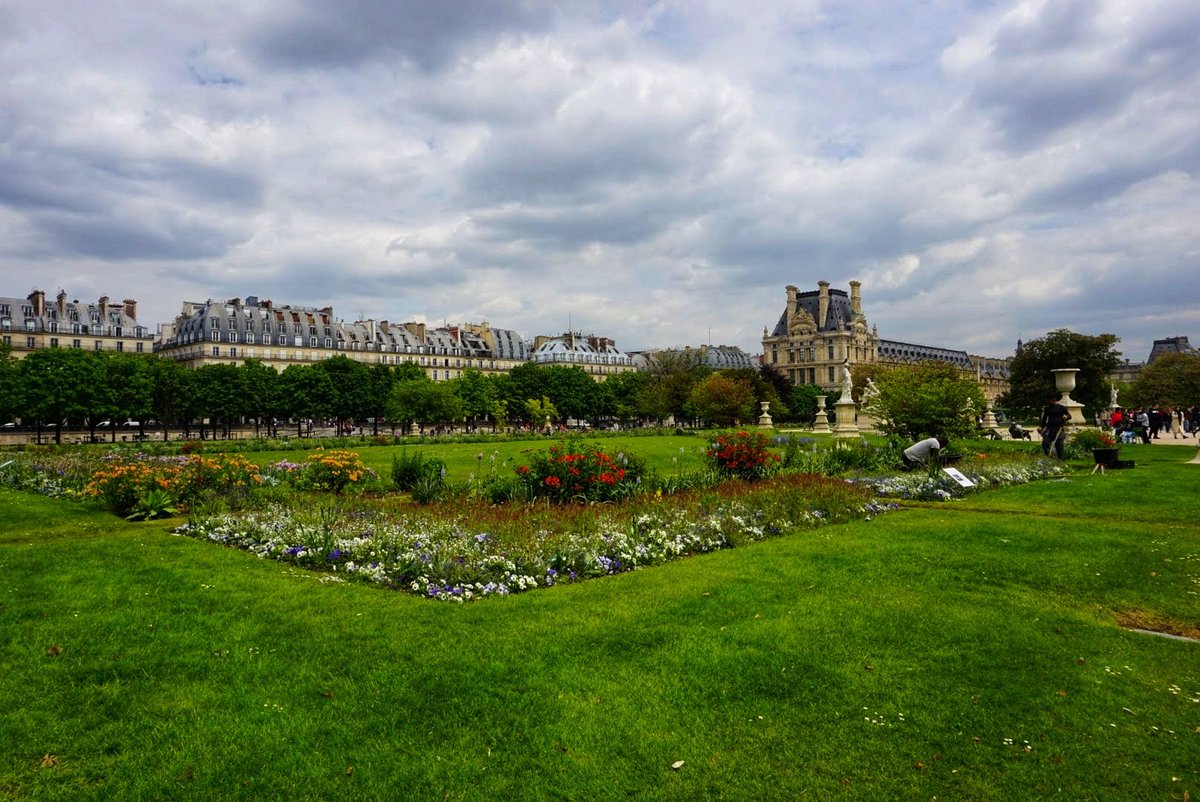 maidymcd's tweet photo. Photos I didn't post from Paris last year 🇫🇷
.
#france #paris #travel #tourism #photography #sony #SonyAlpha #sonycamera #alpha5100 #amaturphotography #eiffeltower #sacrecoeur https://t.co/nYACbEt1ta
