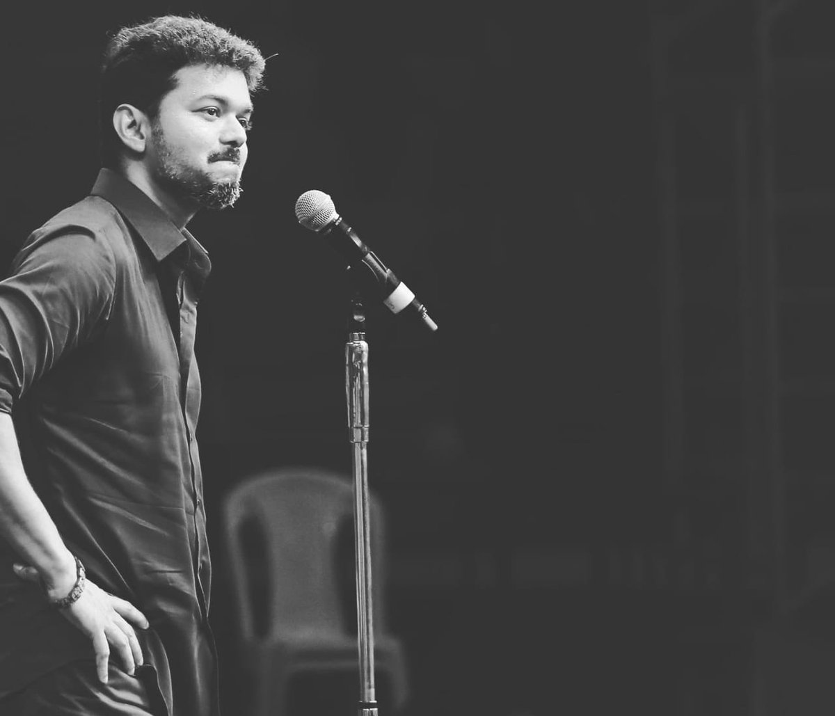 master_rayappan's tweet photo. Ennoda guessing enana..... #MasterAudioLaunch la namma #Thalapathy avaroda politics entry pathi edhum sola poraru nu nenaikren🙄🤔
Ungal karuthu ena bha?!
Comments la solungoooooo🗣️
#MasterAudioLaunch #MasterTeaser
#MasterUpdateWeek
#Master
@actorvijay https://t.co/jqATpEYTNF
