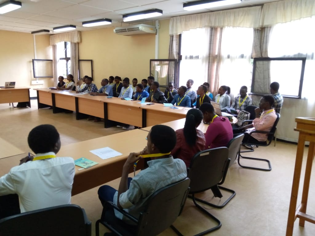 RPSARwanda's tweet photo. Leaders InTraining #LIT2020 we envision a youthful leadership that's #analytical #Enlightened #reflective &amp; #Responsive dedicated to service of humanity.
#RPSATing @Uni_Rwanda @IPSFAfRO @RBCRwanda @RwandaNPC @ccpcotton @KABOGOJanvier @Fhumura @UmutoniGizl @RwandaFDA @Mbalphonse1 https://t.co/QLCBU97Rvj