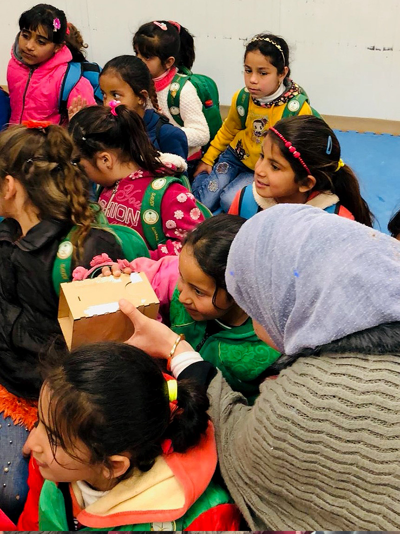 1001meals's tweet photo. On #InternationalWomensDay we celebrate remarkable #refugee #women &amp; #girls. Follow Noor, Haneen &amp; Sara to learn about their #1001Meals experiences &amp; discover their aspirations for the future: 
- https://t.co/Sx4WTRx2dp
- https://t.co/XXOtCbs9PS
- https://t.co/CxsKxqbJYp
#IWD2020 https://t.co/JqLLELRywi