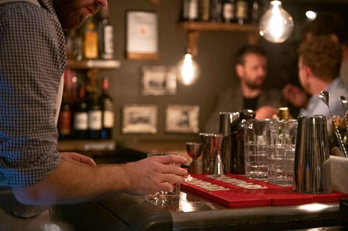 Bartending is more than mixing drinks; it's creating an experience. 🍷 #LatelierDuVin
latelierduvin.co.uk/christmas-late…