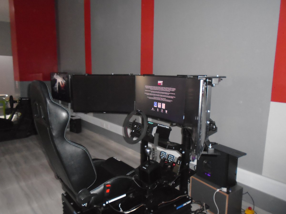 gardencitykla's tweet photo. This will the haven for gamer in Kampala. X Drive is here to take your gaming experience to another level. Stay tuned for more from here
#uganda #kampala #games #gamers #playing #fun #visituganda #tembeyacity #gardencity #WomensDay2020 #hangouts #cars #formula1 #gaming #uot https://t.co/FlAAhW8DZb