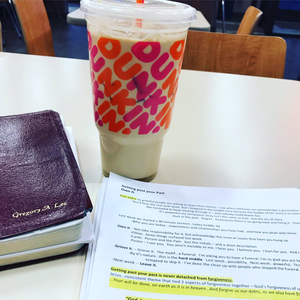 realgreglee's tweet photo. Went with the LARGE iced coffee for #TimeChangeWeekend. See you in just a little bit @suncrestchurch. #GettingPastYourPast https://t.co/anmg2VhNT6