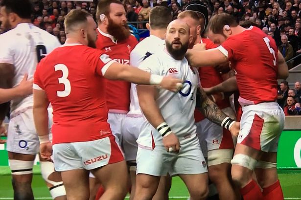 Piers Morgan (@piersmorgan) on Twitter photo There are now two types of people in the world - those who laughed at this <a href="/JoeMarler/">Joe Marler</a> incident, and those who think he should be arrested.
I'm in the first category.
Those in the second are f*cking exhausting. There are now two types of people in the world - those who laughed at this <a href="/JoeMarler/">Joe Marler</a> incident, and those who think he should be arrested.
I'm in the first category.
Those in the second are f*cking exhausting.