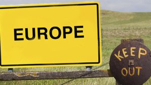 EXEJESUS101's tweet photo. Migrants_EU Border Closed/Go Home? #defendeurope #evros #refugeesgr #turkish #border #springshield #idlib #saraqib #saa #sna #ypg #tsk #hts #sdf #irgc #houthis #sudan #isis #libya #lna #gna #sahel #jcpoa #iaea #nukes #oil #usarmy #eu #nato #migration #aid #mbs #idf #bible #ww3 https://t.co/lOEG1cPv0K