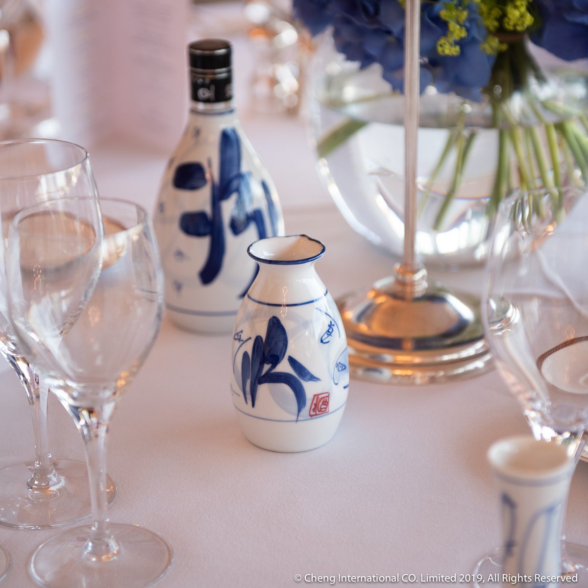 Add elegance and luxury to your meal - whether you're dining in or out! 🥂 #Fenjiu #Celebration #IWD2020