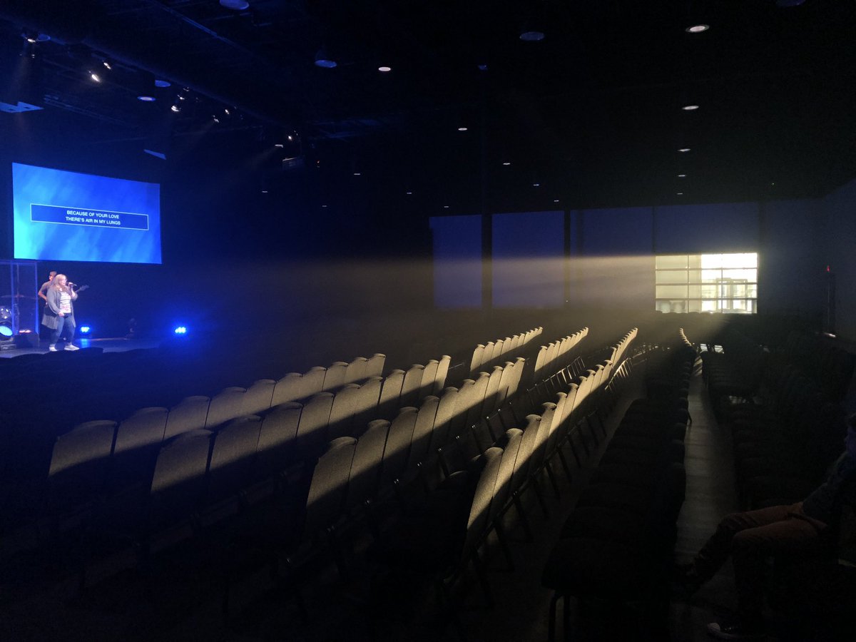 RBLucas's tweet photo. Check out God’s light show this morning. @southlandcc #timechange https://t.co/0iU0He86n9