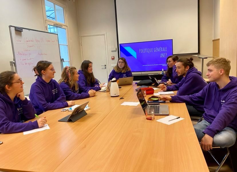 Week-end de formation de l’ANEP dans les locaux de <a href="/AmpliMutuelle/">AMPLI Mutuelle</a> avec <a href="/La_FAGE/">FAGE</a>.