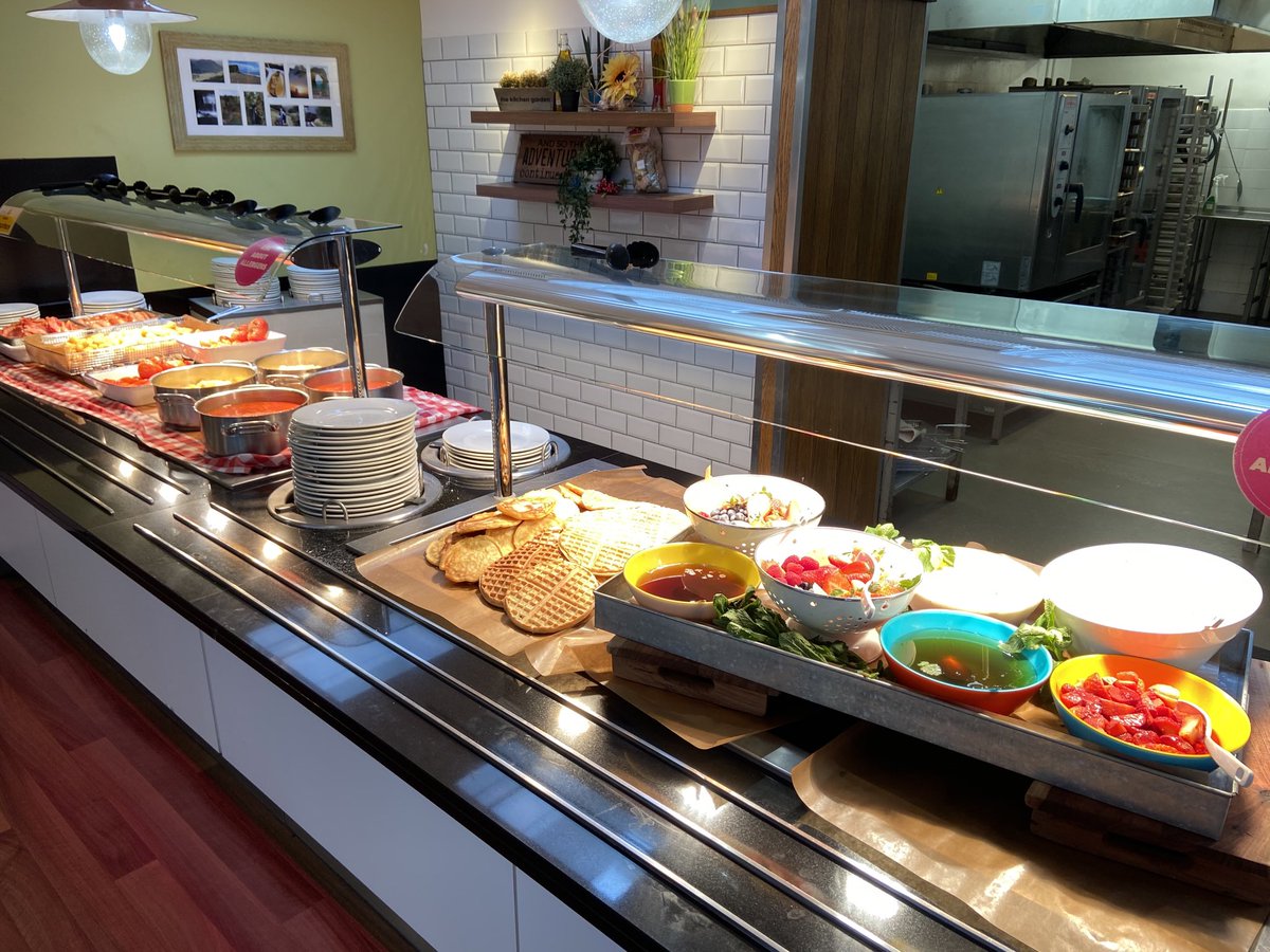 jamescolton20's tweet photo. American brunch at Pangbourne home made waffles and pancakes went down well https://t.co/SRKVqJ6XR9
