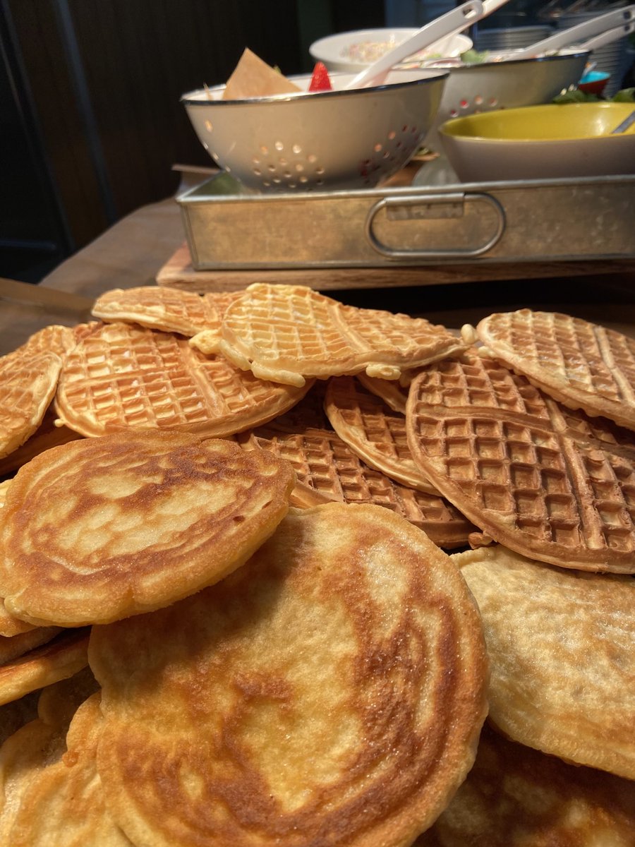 jamescolton20's tweet photo. American brunch at Pangbourne home made waffles and pancakes went down well https://t.co/SRKVqJ6XR9