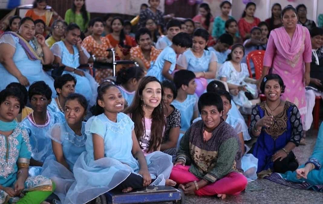 Priyada61822294's tweet photo. #HappyWomensDay2020 
@ShraddhaKapoor ❤😘😘 https://t.co/S3OzlOI4q7