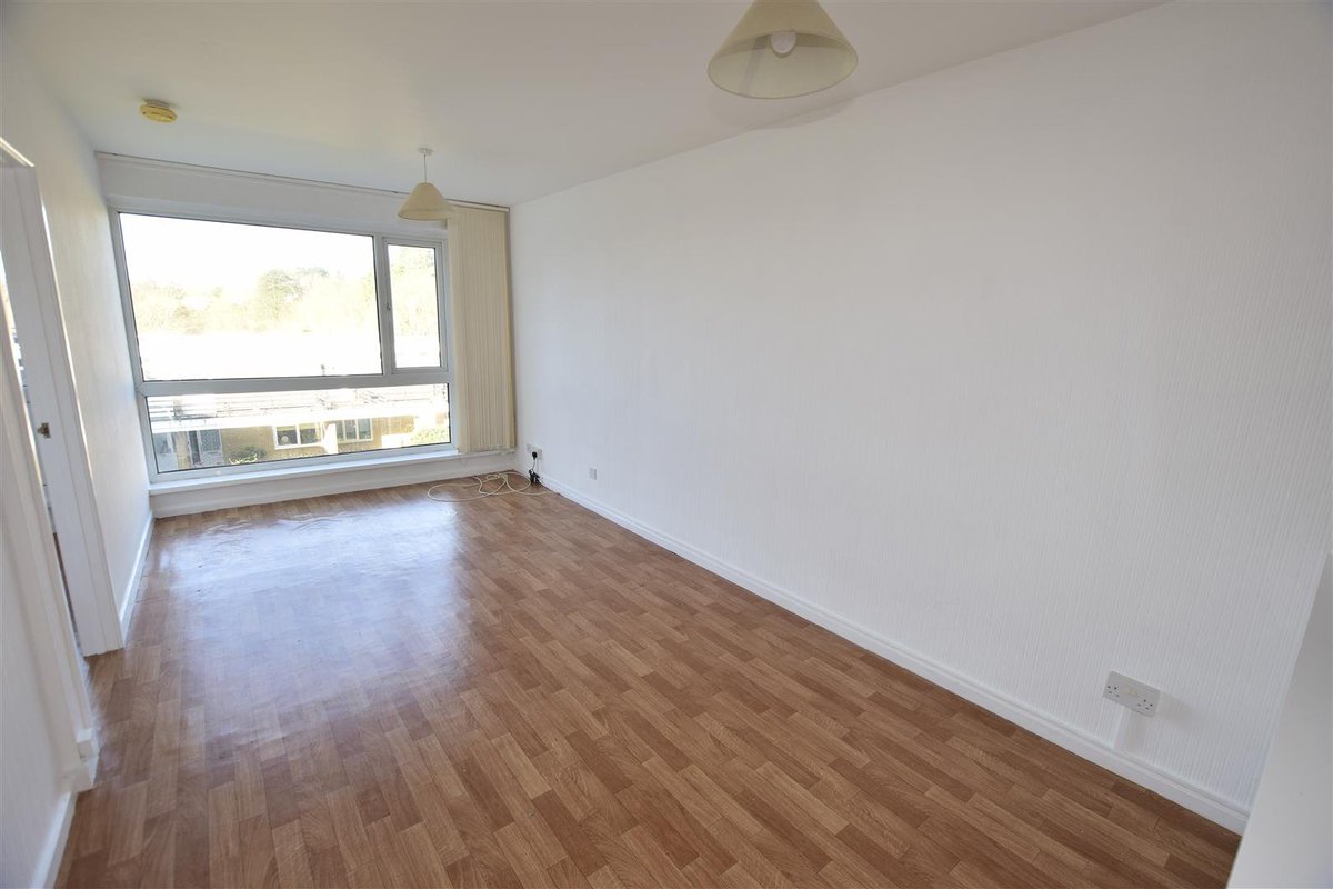 Nina Estate Agents tweet media