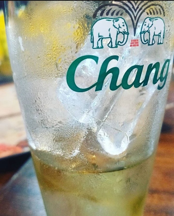 TAMJAI25720373's tweet photo. ผสมน้ำตาลงไปกี่หยดกันหล่ะ​ 😩✌️🍺 https://t.co/uq4hyloHCg