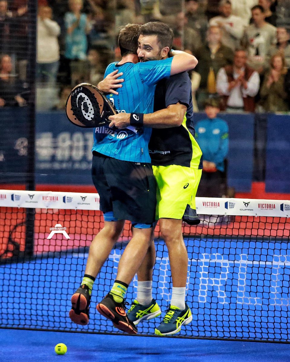 pablojoselima's tweet photo. Con el tiempo fui aprendiendo a valorar mucho más los triunfos . CAMPEONES EN MARBELLA 🏆🏆Esta pareja seguirá con el mismo entusiasmo pase lo que pase . Enorme @paquito_navarro   Foto: @arkosports https://t.co/NhPEzaoeqB