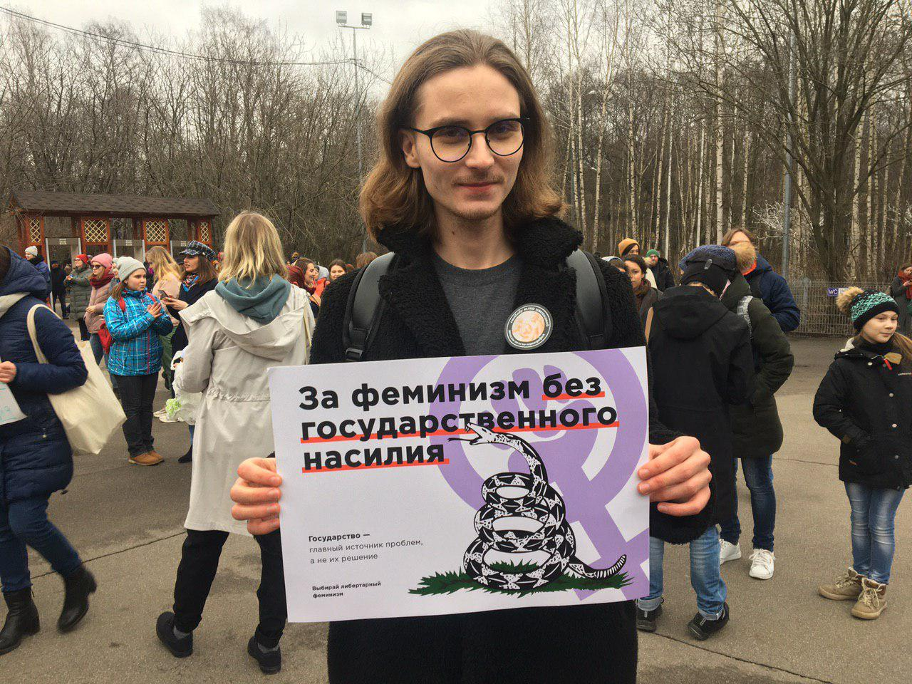 ESlpge7XkAIFlpM?format=jpg&name=large