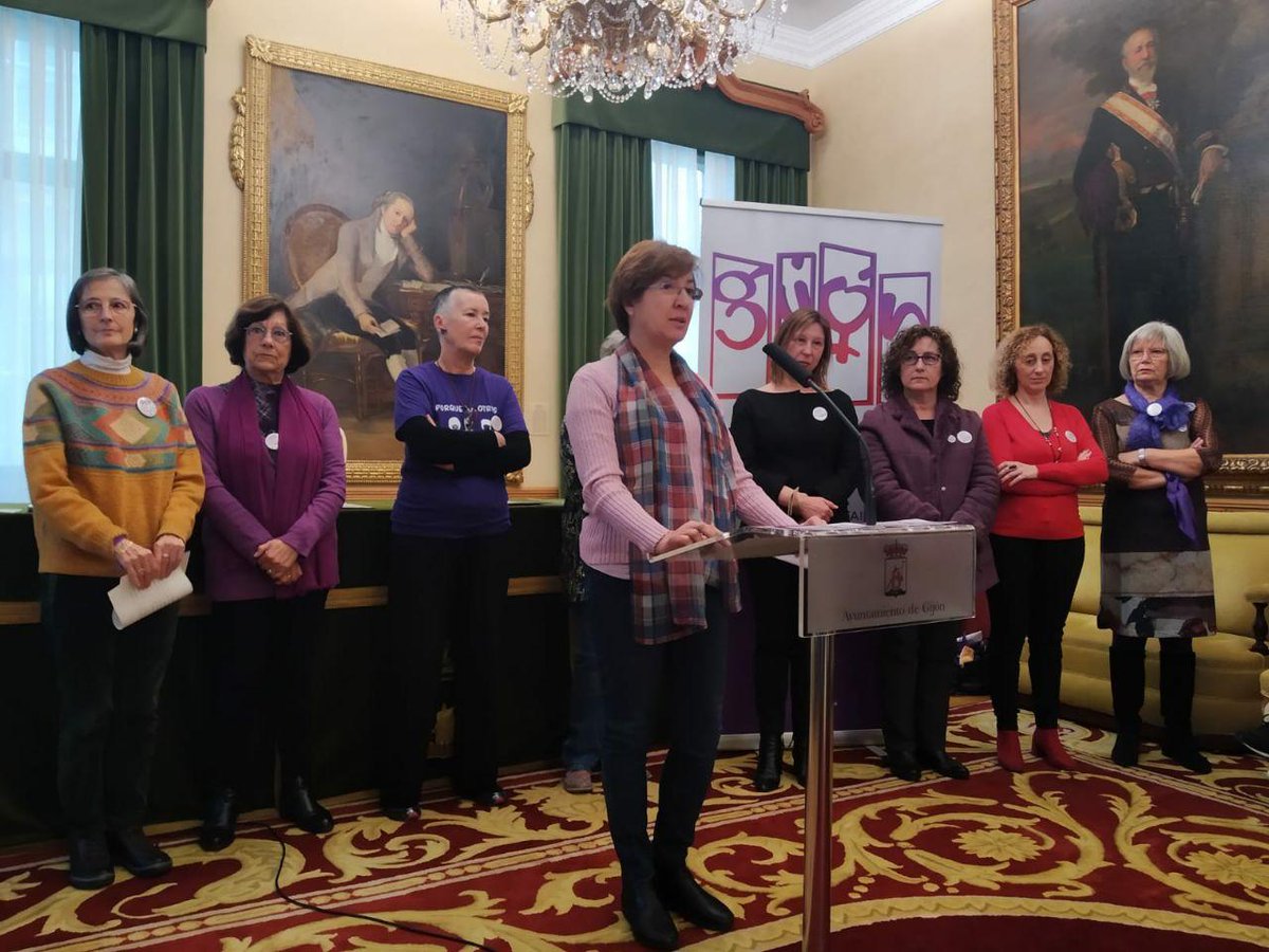 📸Nuestra portavoz parlamentaria, <a href="/Laurapmacho/">Laura Pérez Macho</a>, ha acudido a la concentración que se ha celebrado en Gijón con motivo del #8M2020 
🍊Las concejalas de <a href="/CsGijon/">Cs Gijón</a> han participado en el acto institucional que se ha celebrado en el ayuntamiento de la villa ♀️💪 #FeministasLiberales