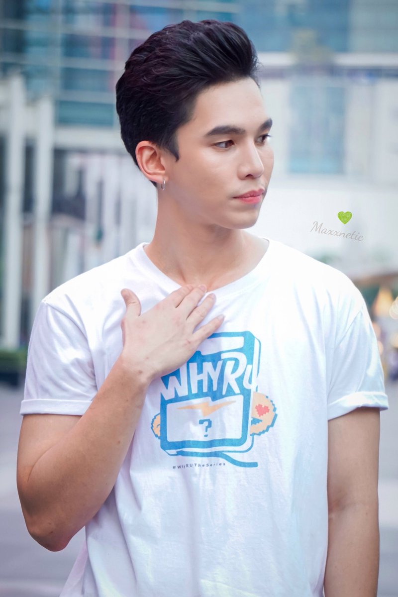 _maxxnetic's tweet photo. กลัวว่าจะมีคนคิดถึงพี่แม๊กอยู่ 
เลยปารูปเท่ๆมาให้จ้า ~
#mmaxmax
#WHYRUtheseries https://t.co/tRaby6DowI