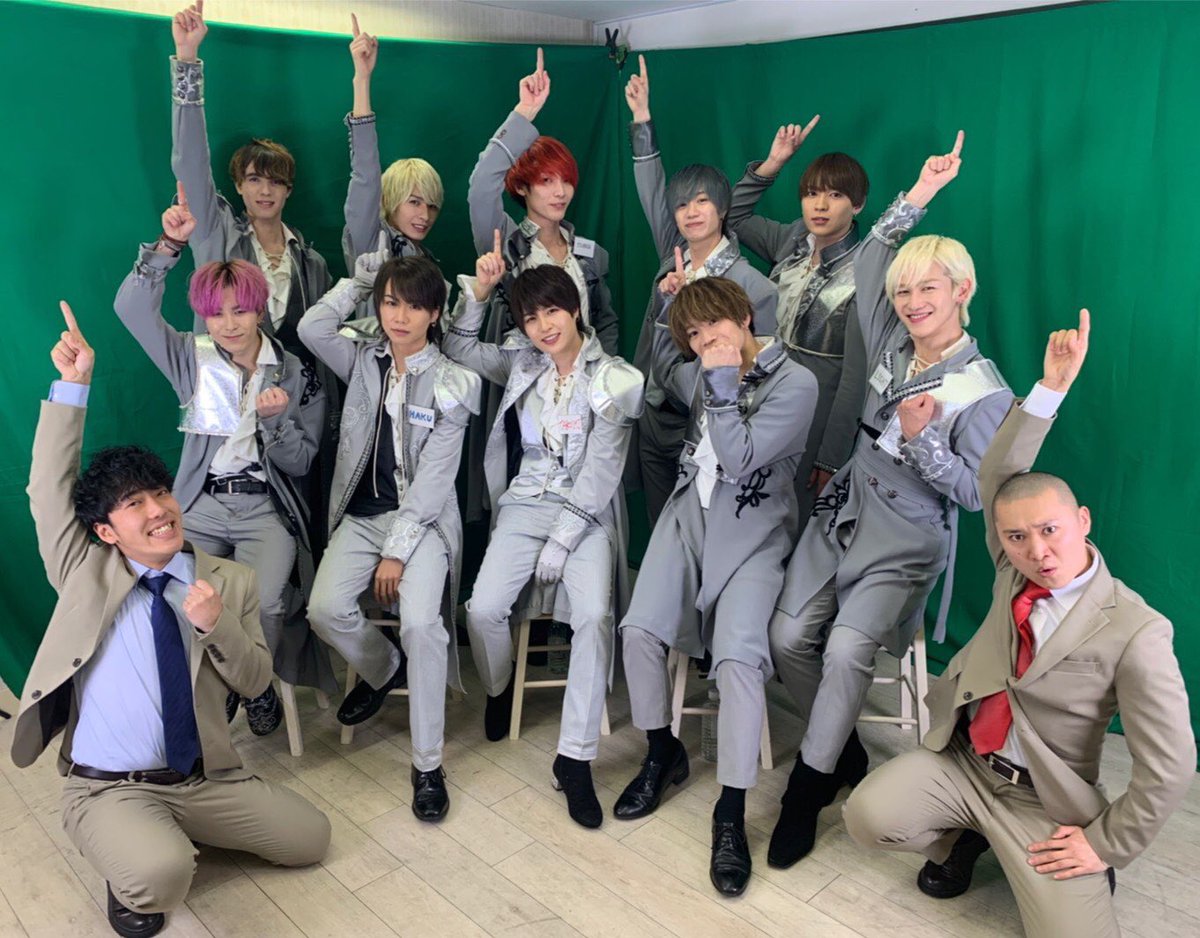 karitanoboru's tweet photo. 本日ASOVIVA 1.2.3部ご視聴ありがとうございました！

30分生配信3本MCは初でしたがめちゃめちゃ楽しかったです(^^)

YouTubeでASOVIVAと検索して頂ければアーカイブ残ってるんで是非見てください(^^)

『#SUPERFANTASY』さん
『#CoLoN』さん
『#UNIVERSALBOYS』さん
『#MrUNIVERSITY』さん https://t.co/evlu5RYhdy