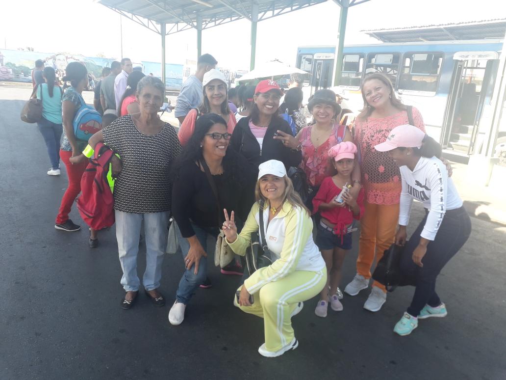 <a href="/InceSucre/">Inces Sucre</a> siguiendo orientaciones de nuestro Presidente <a href="/WuikelmanAngelP/">Wuikelman Angel P.</a> y @psuvaristobulo y <a href="/EdwinRojasM/">Edwin R</a> hoy articulemos con Insomujer para atender a la comunidad de Santa Fe en el día de la mujer.  #Juntos lo hacemos mejor.
