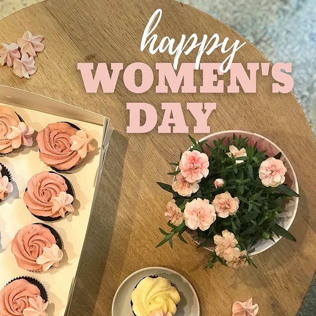 CupcakeCornerPL's tweet photo. Wszystkiego słodkiego Babeczki! 😍💝🧁 #cupcakecorner #cupcakecornerbakery #dzieńkobiet https://t.co/7PIjYKJUs7 https://t.co/z6N8qd1SDV