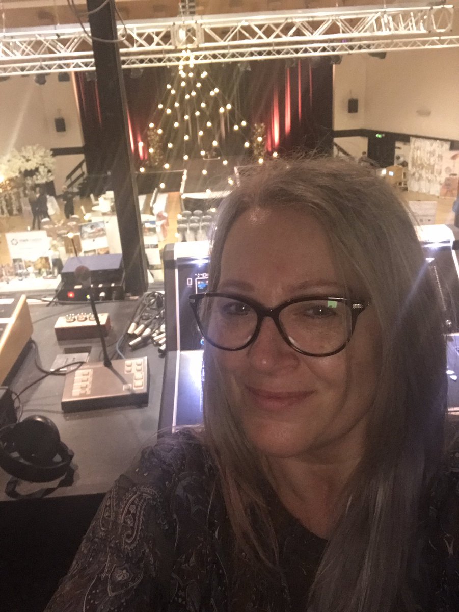 kimgmusic's tweet photo. Time to compere the bridal fashion show @LoveThatWedding @CityHallSalis #voiceover #weddings https://t.co/WtV8N8ZrUf