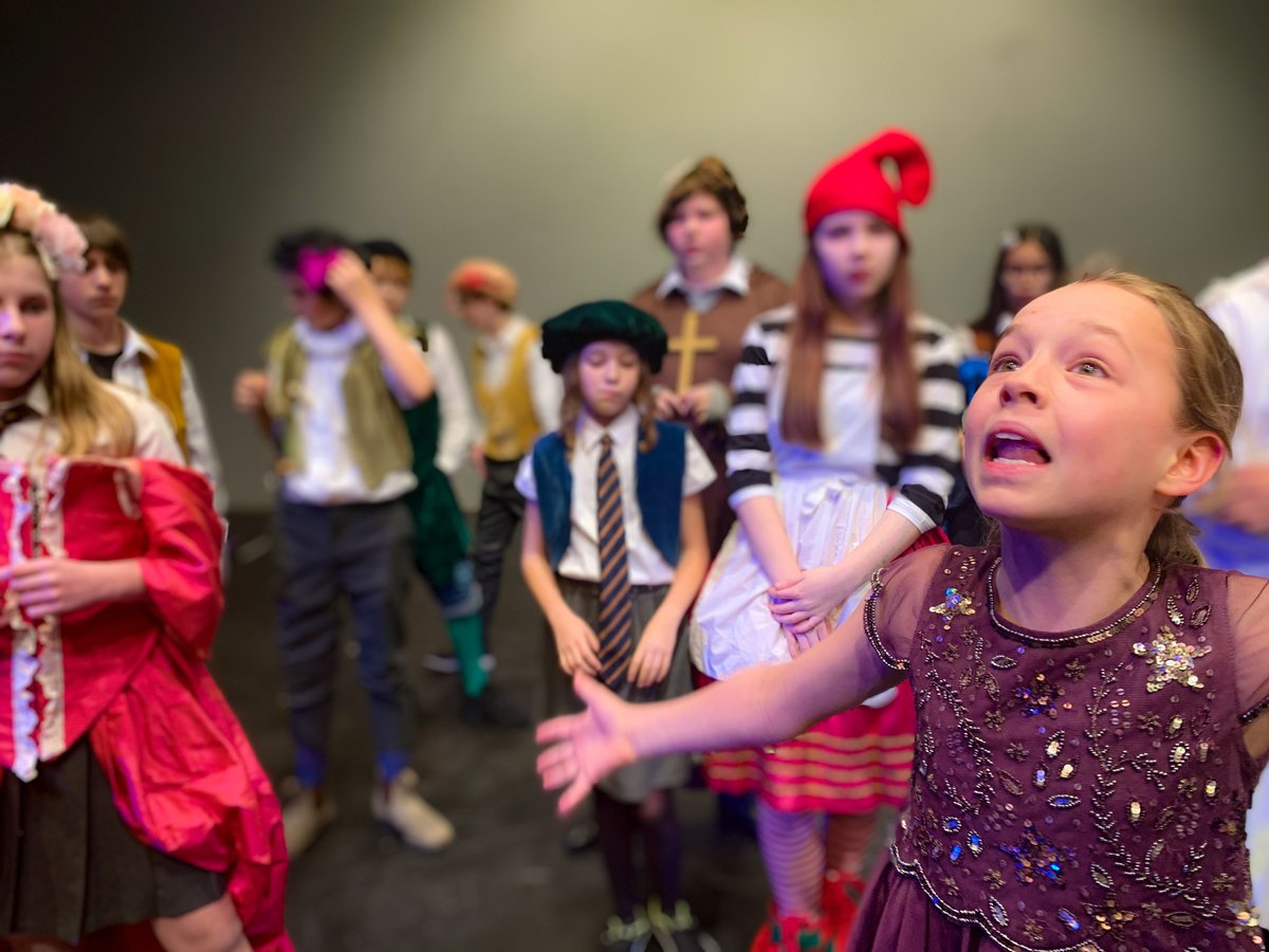 St Chris Senior School tweet media