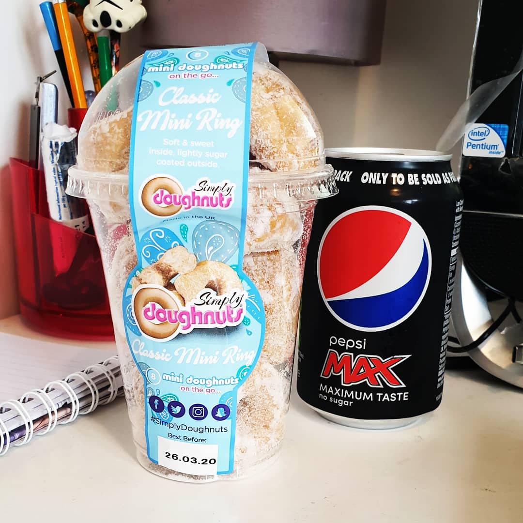 R_EdwardsAuthor's tweet photo. This happened embarrassingly fast! ๐คฆโโ๏ธ only treat of the day I swear!
Editing day - who finds it hard to focus?! ๐โโ๏ธ
#writerslife #writingfuel #authorlife #minidoughnuts #pepsimax #editing #anotherdraft https://t.co/tP2Cfs9LTx