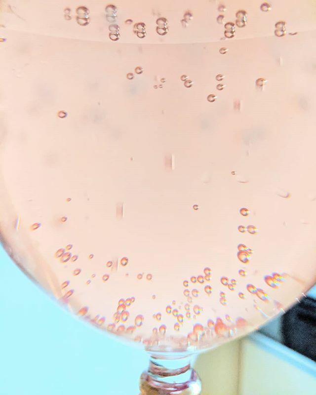 KaoruDS's tweet photo. シュワシュワシュワッ🔮
.
Bubbly bubbly
. https://t.co/lopK0jjG9l https://t.co/1M6FarnBvV
