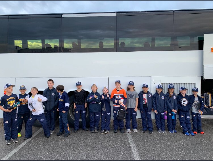 gdtank's tweet photo. Big game today ! 
Two undefeated teams face off tonight! Come cheer on Minor Atom A Flamborough Dundas vs Oakville Red. Winner goes on to Tri county championships!!! 4:30 Harry Howell Arena . @FlamboroHockey @rpeters19 https://t.co/6Fxewea9Jj