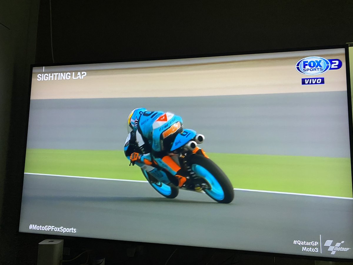 BillTitan1's tweet photo. Já estava com saudade, de escutar o ronco dos motores da MotoGP, MANAUS -AM #MotoGPFoxSports #MotoGPFoxSports https://t.co/44gWT5AodE